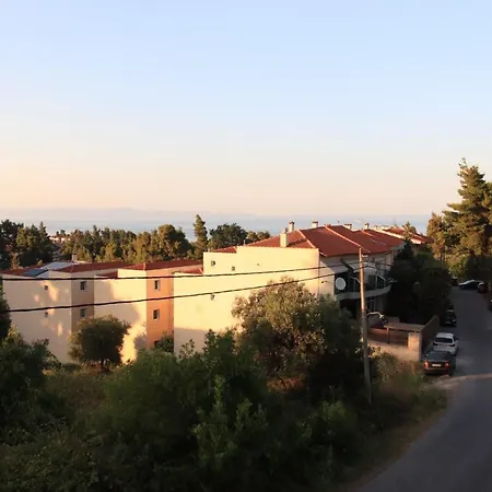 Kriopigi Apartments *