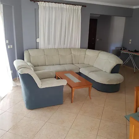 Kriopigi Apartments 克里皮吉